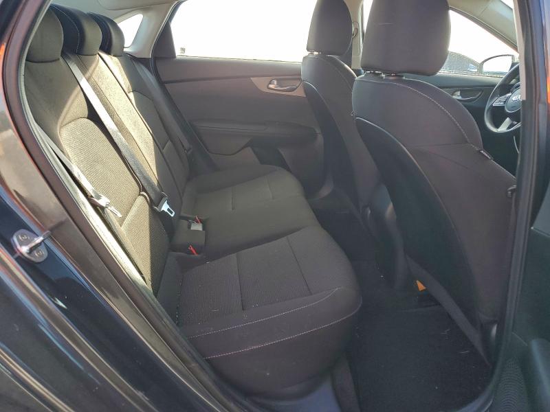 Photo 10 from auction – 2019 KIA FORTE FE with VIN 3KPF24AD9KE099201
