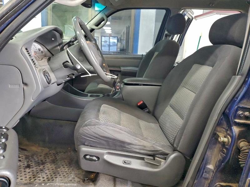 Photo 7 from auction – 2004 FORD EXPLORER S with VIN 1FMZU77K04UB76245