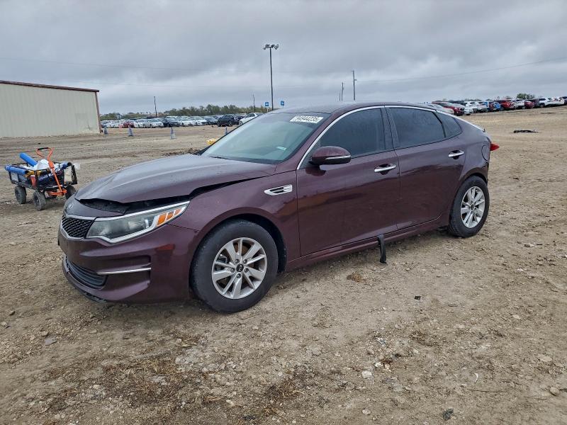Photo 1 from auction – 2017 KIA OPTIMA LX with VIN 5XXGT4L35HG164115
