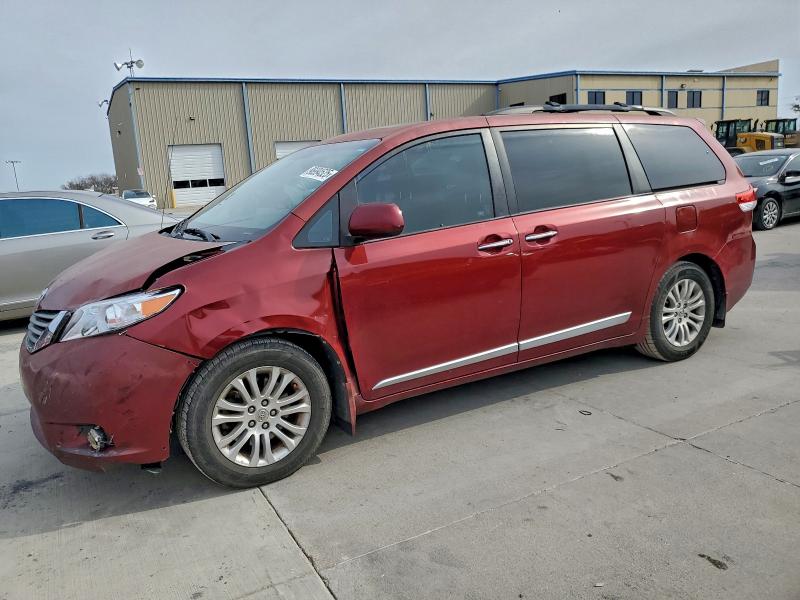 TOYOTA SIENNA XLE 2012 with VIN 5TDYK3DC4CS232816 - Photo from auction