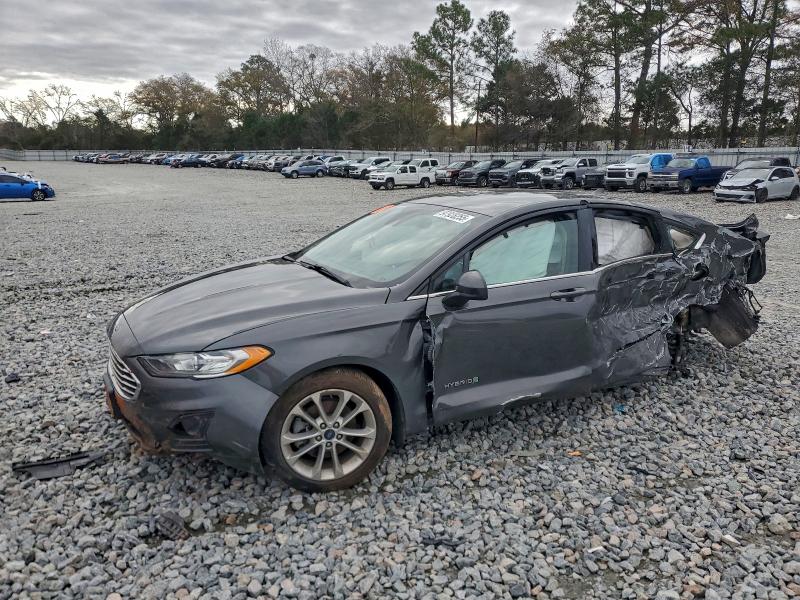 FORD FUSION 2019 with VIN 3FA6P0LU6KR242448 - Photo from auction
