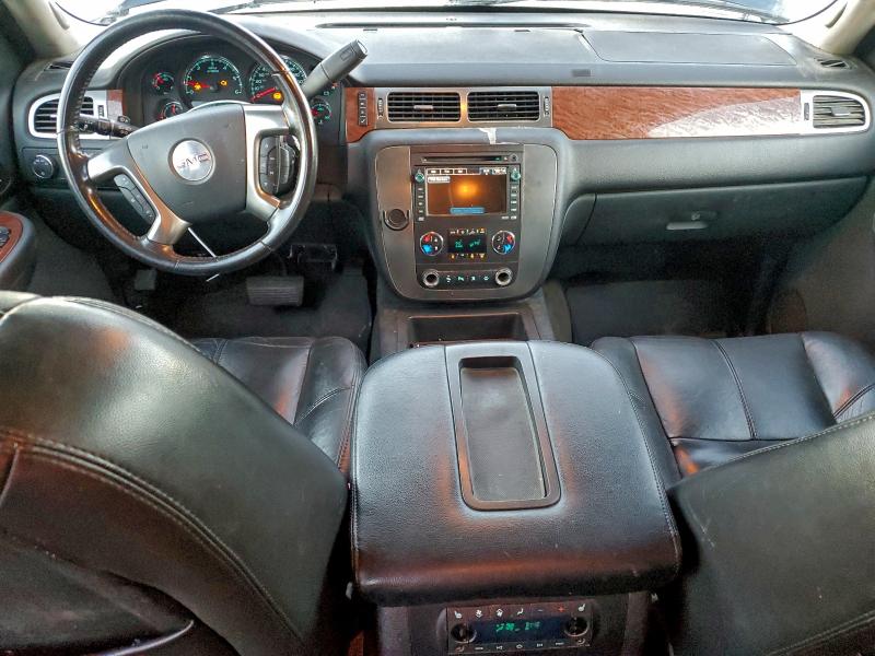 Photo 8 from auction – 2007 GMC YUKON with VIN 1GKFK13017J308776