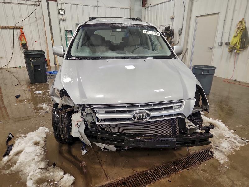 Photo 5 from auction – 2008 KIA SEDONA with VIN KNDMB133386266399