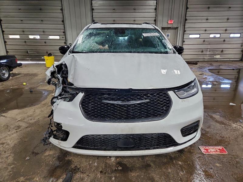 Photo 5 from auction – 2026 CHRYSLER PACIFICA L with VIN 2C4RC1GG4TR162263