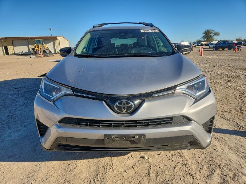 Photo 5 from auction – 2017 TOYOTA RAV4 LE with VIN 2T3BFREV9HW637301