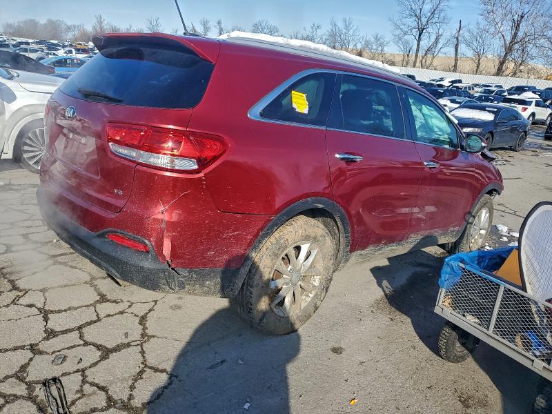 Photo 3 from auction – 2017 KIA SORENTO LX with VIN 5XYPGDA52HG193902