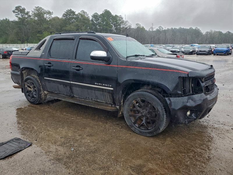 Photo 4 from auction – 2010 CHEVROLET AVALANCHE with VIN 3GNVKGE03AG149492