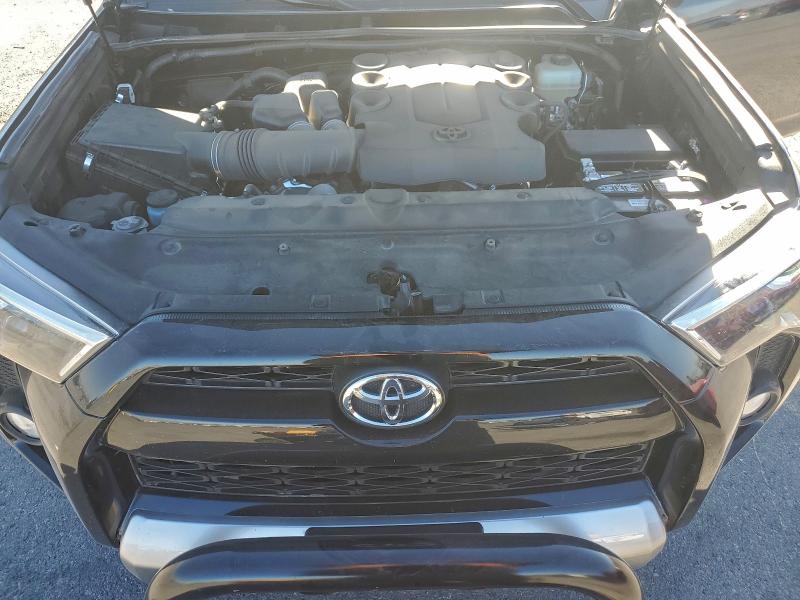 Photo 12 from auction – 2019 TOYOTA 4RUNNER SR with VIN JTEBU5JRXK5645652