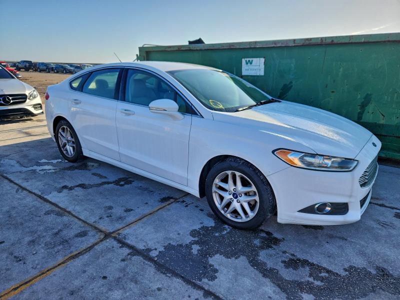 Photo 4 from auction – 2015 FORD FUSION SE with VIN 3FA6P0HD2FR172607