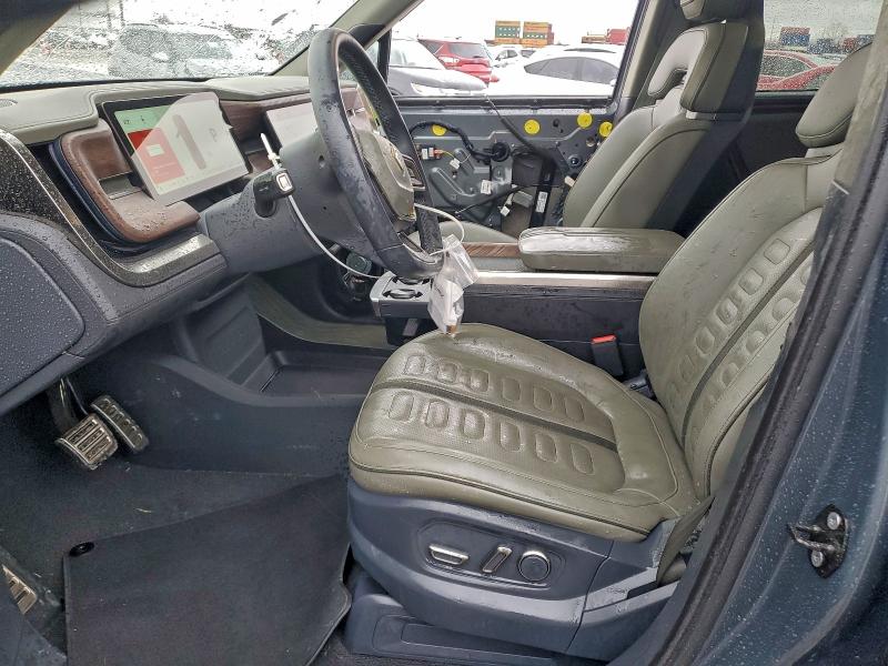 Photo 7 from auction – 2022 RIVIAN R1T LAUNCH with VIN 7FCTGAAL3NN004443