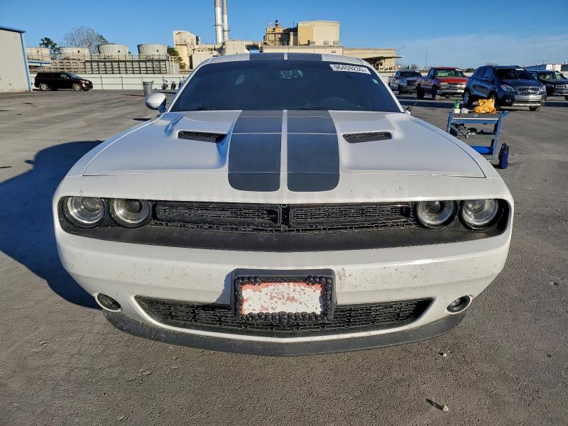 Photo 5 from auction – 2016 DODGE CHALLENGER with VIN 2C3CDZAG8GH226038