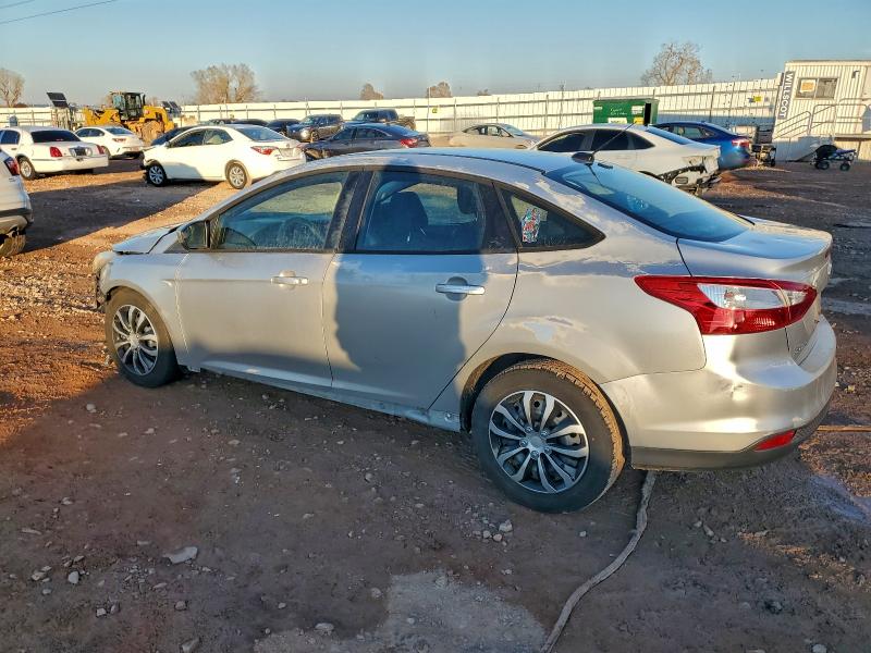 Photo 2 from auction – 2012 FORD FOCUS SE with VIN 1FAHP3F2XCL207917