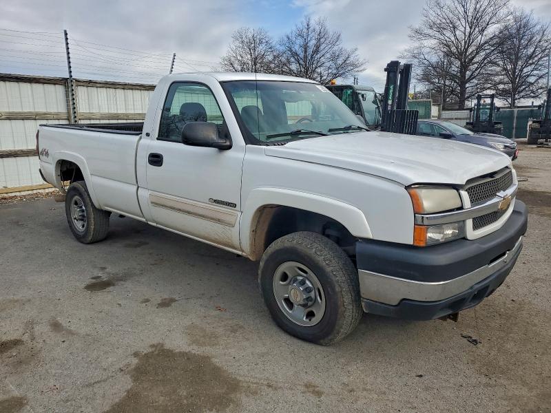 Photo 4 from auction – 2004 CHEVROLET SILVERADO with VIN 1GCGK24U74E381467