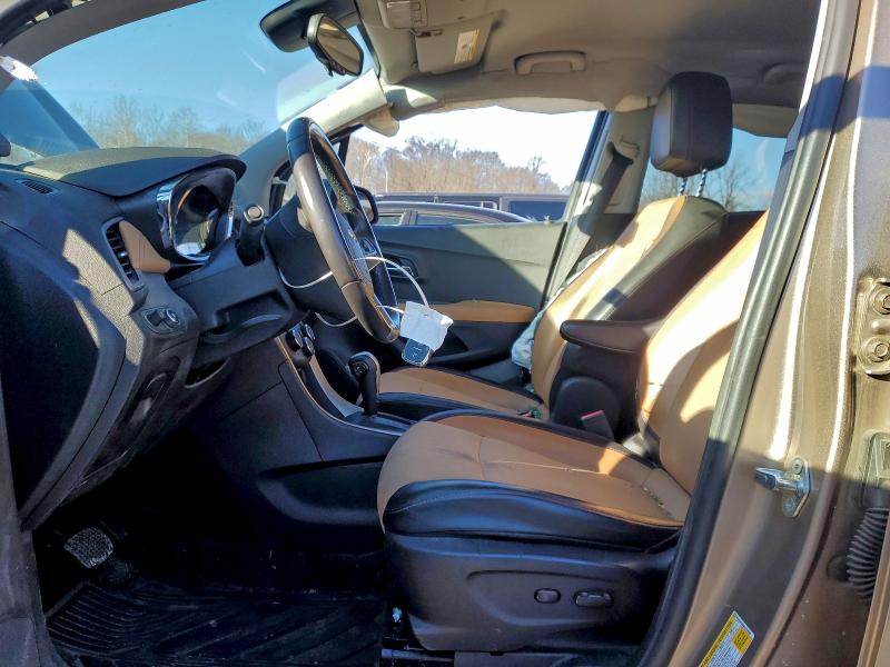 Photo 7 from auction – 2018 CHEVROLET TRAX 1LT with VIN 3GNCJPSB8JL263950