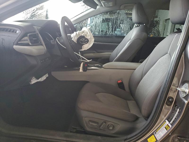 Photo 7 from auction – 2021 TOYOTA CAMRY LE with VIN 4T1C31AK2MU551664
