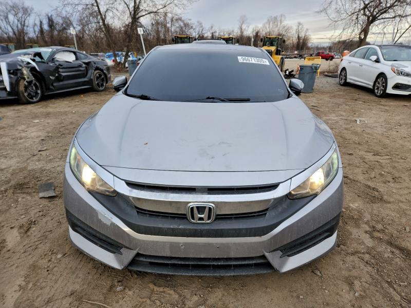 Foto 5 de la subasta – 2017 HONDA CIVIC LX con VIN 2HGFC4B04HH309002