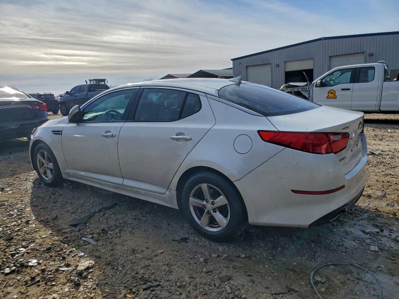 Photo 2 from auction – 2015 KIA OPTIMA with VIN KNAGM4A77F5586565