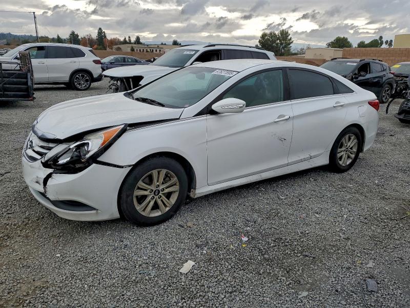 HYUNDAI SONATA GLS 2014 with VIN 5NPEB4AC8EH868872 - Photo from auction