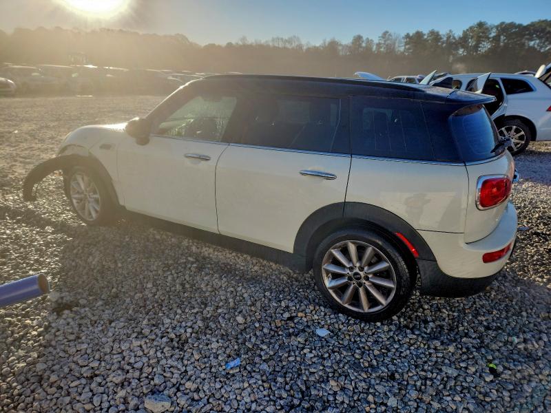 Photo 2 from auction – 2017 MINI COOPER CLU with VIN WMWLU1C55H2F27997