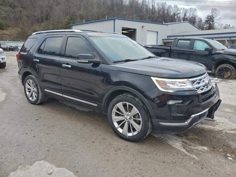 Photo 4 from auction – 2019 FORD EXPLORER L with VIN 1FM5K8F8XKGB10362