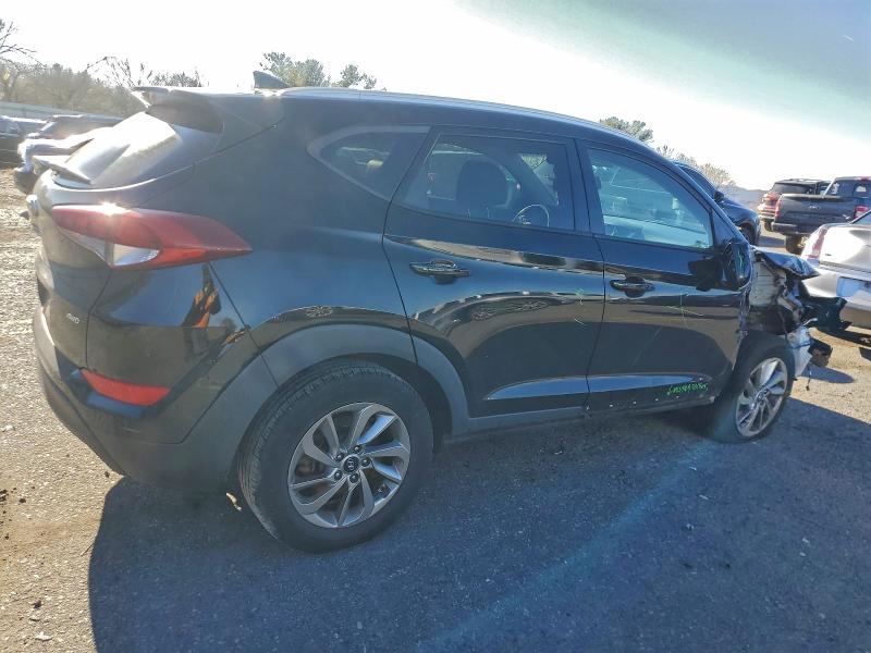 Photo 3 from auction – 2017 HYUNDAI TUCSON with VIN KM8J3CA40HU478420
