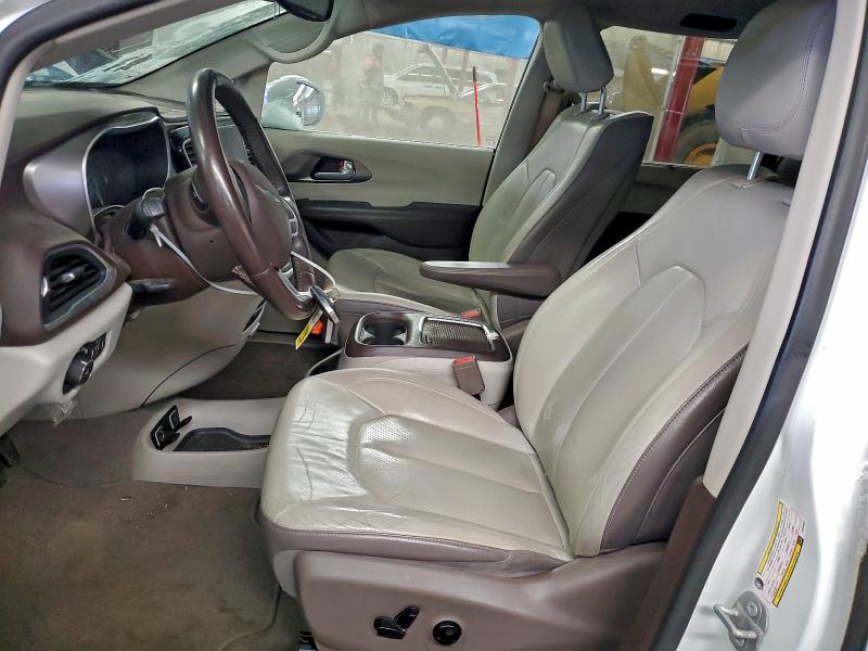 Photo 7 from auction – 2018 CHRYSLER PACIFICA T with VIN 2C4RC1EG9JR194934