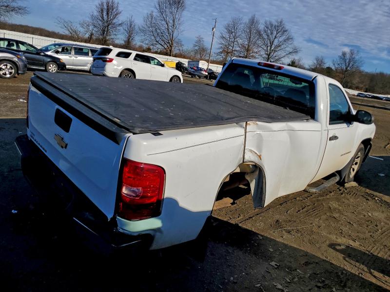 Photo 3 from auction – 2008 CHEVROLET SILVERADO with VIN 1GCEC14X08Z165192
