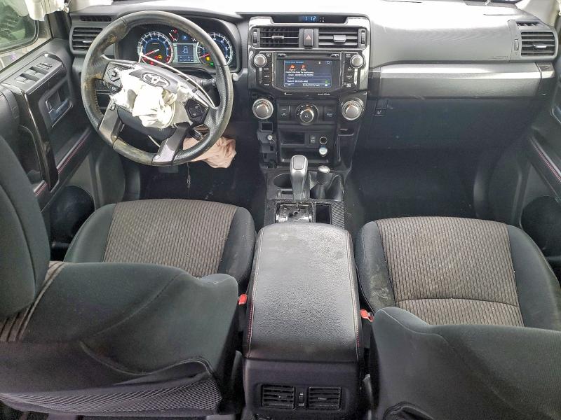 Photo 8 from auction – 2017 TOYOTA 4RUNNER SR with VIN JTEBU5JR4H5471621