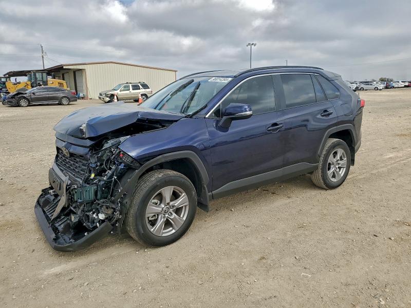 TOYOTA RAV4 XLE 2025 with VIN 2T3W1RFVXSW409720 - Photo from auction