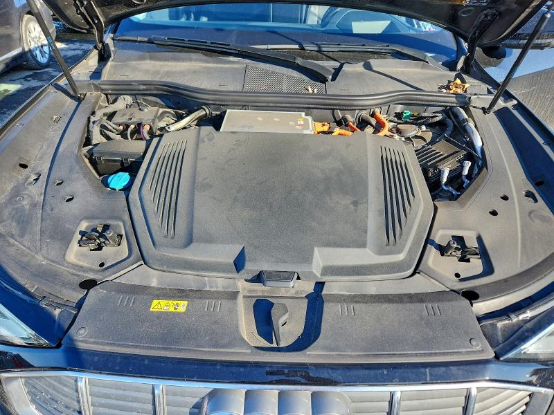 Photo 12 from auction – 2019 AUDI E-TRON PRE with VIN WA1VABGE2KB011440