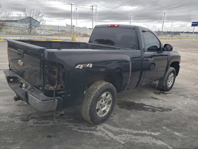 Photo 3 from auction – 2011 CHEVROLET SILVERADO with VIN 1GCNKPE07BZ265188