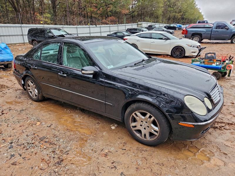 Photo 4 from auction – 2005 MERCEDES-BENZ E320 with VIN WDBUF65JX5A656730