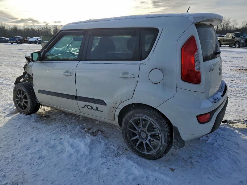 Снимка 2 от търг – 2013 KIA SOUL + с VIN KNDJT2A67D7755511