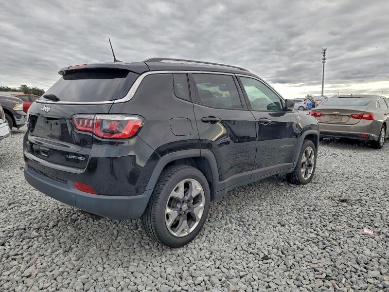 Photo 3 from auction – 2019 JEEP COMPASS LI with VIN 3C4NJDCB6KT666003