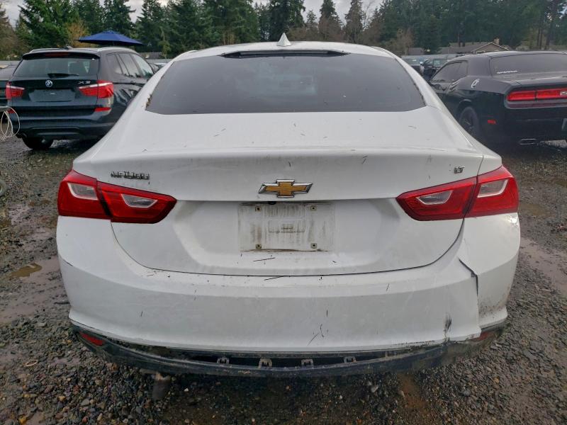 Photo 6 from auction – 2018 CHEVROLET MALIBU LT with VIN 1G1ZD5ST0JF228295