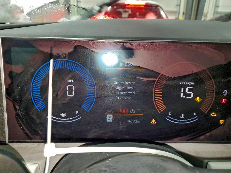 Photo 9 from auction – 2025 HYUNDAI TUCSON SEL with VIN 5NMJBCDE6SH593274