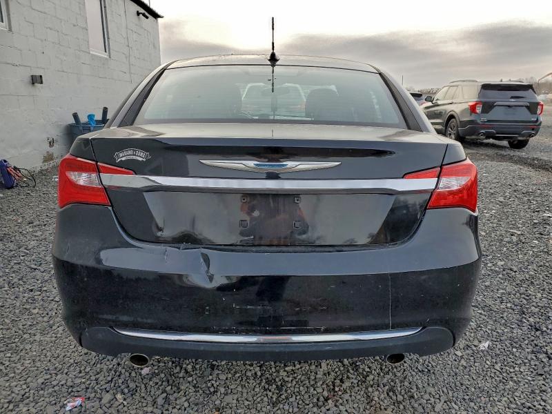 Photo 6 from auction – 2013 CHRYSLER 200 LIMITE with VIN 1C3CCBCG5DN700098