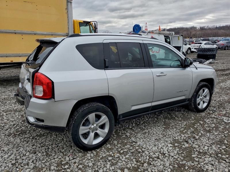 Photo 3 from auction – 2012 JEEP COMPASS with VIN 1C4NJCEB5CD660420