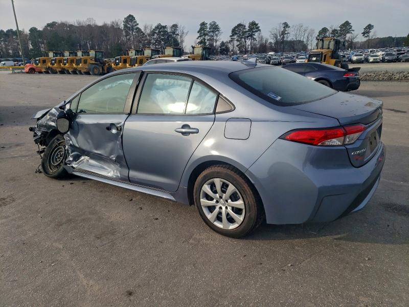 Photo 2 from auction – 2022 TOYOTA COROLLA LE with VIN 5YFEPMAE4NP384087