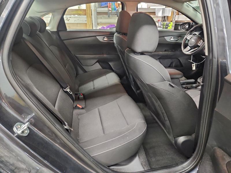 Photo 10 from auction – 2021 KIA FORTE FE with VIN 3KPF24AD8ME413858