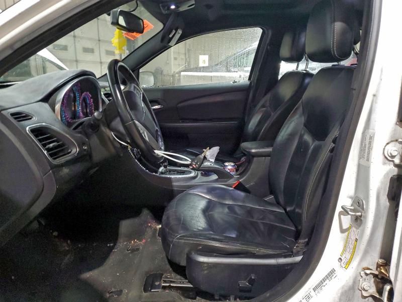 Photo 7 from auction – 2012 CHRYSLER 200 LIMITE with VIN 1C3CCBCG3CN305416