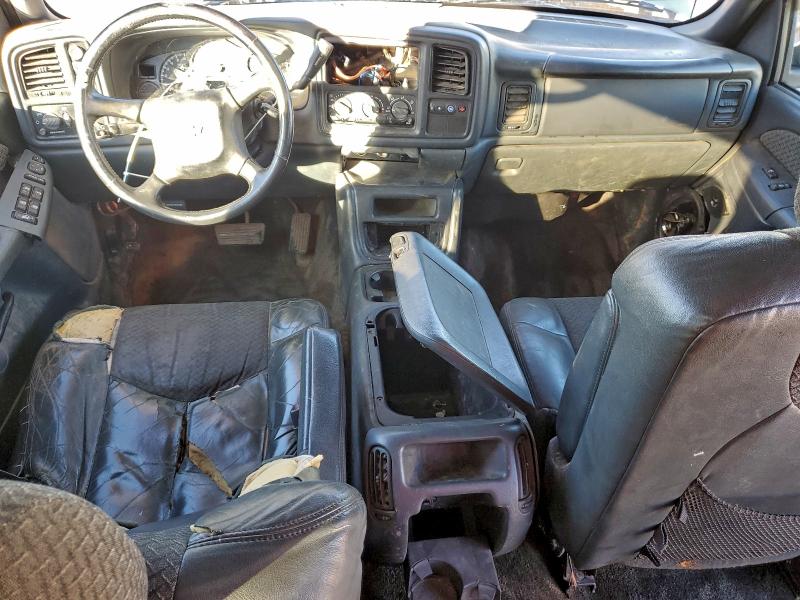 Photo 8 from auction – 2002 CHEVROLET AVALANCHE with VIN 3GNEK13T22G281493