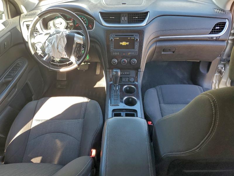 Photo 8 from auction – 2017 CHEVROLET TRAVERSE L with VIN 1GNKVGKD5HJ268915