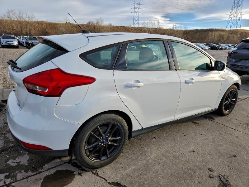 Photo 3 from auction – 2016 FORD FOCUS SE with VIN 1FADP3K29GL331686