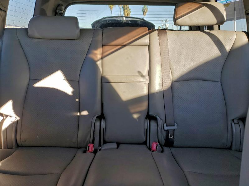Photo 10 from auction – 2007 TOYOTA HIGHLANDER with VIN JTEEP21A470217996
