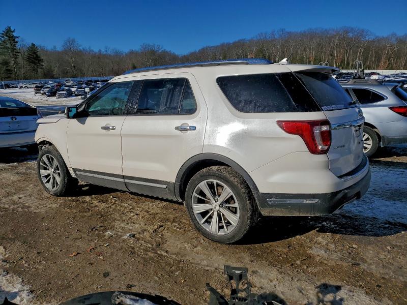 Photo 2 from auction – 2018 FORD EXPLORER L with VIN 1FM5K8F84JGB13370