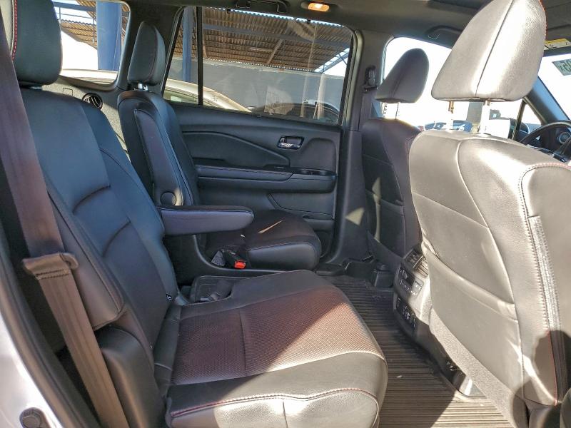 Photo 11 from auction – 2022 HONDA PILOT BLAC with VIN 5FNYF6H71NB006341
