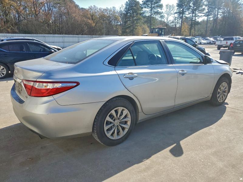 Photo 3 from auction – 2015 TOYOTA CAMRY LE with VIN 4T1BF1FK7FU089231