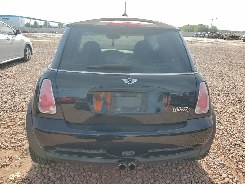 Photo 6 from auction – 2005 MINI COOPER S with VIN WMWRE33575TL10005