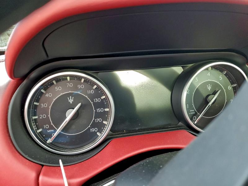 Photo 9 from auction – 2021 MASERATI LEVANTE with VIN ZN661XUA5MX374201